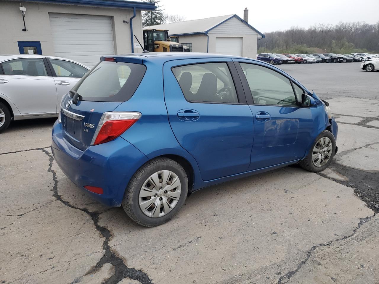 2012 TOYOTA YARIS - Фото 3