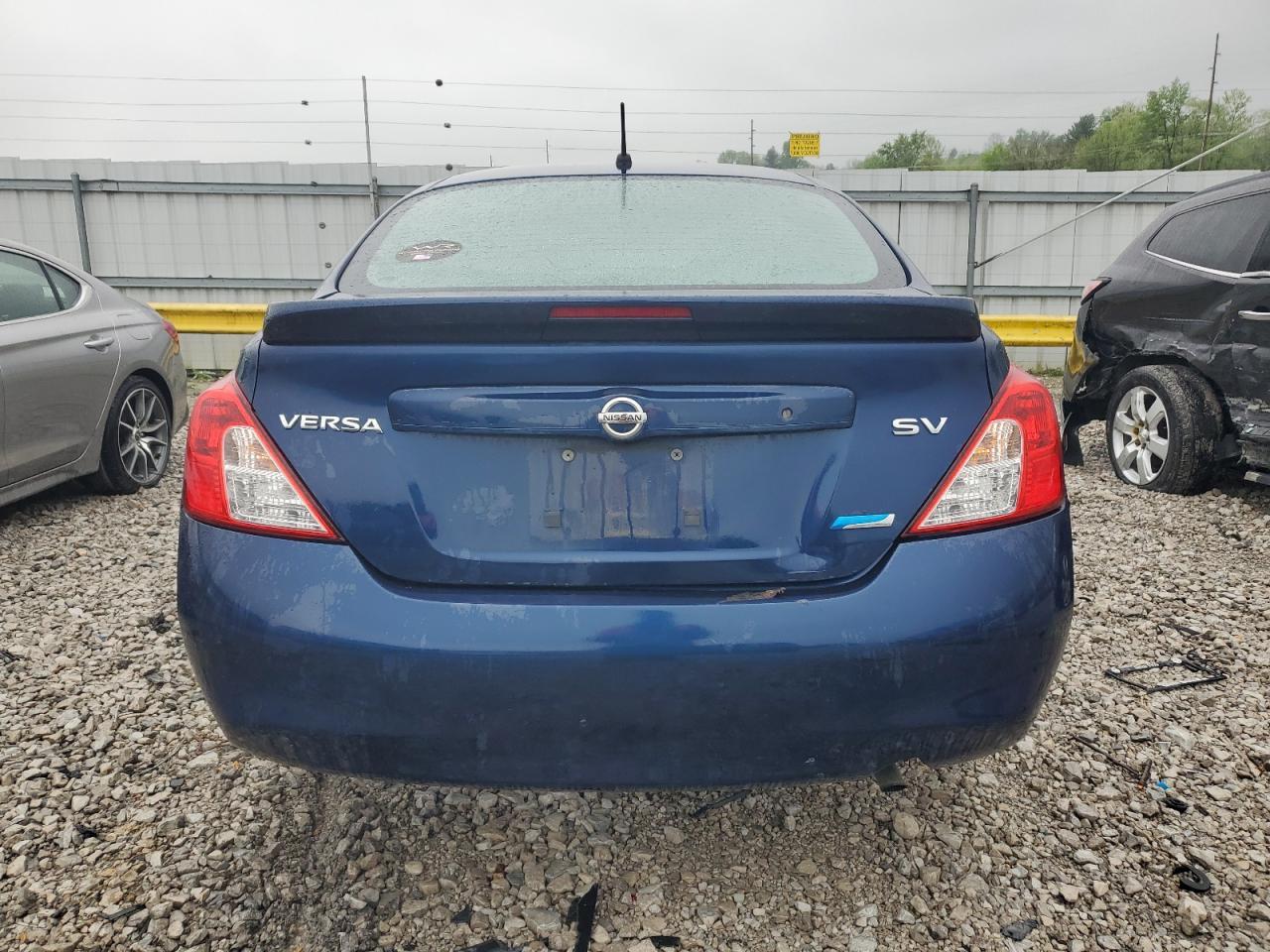 2014 NISSAN VERSA SV W - Фото 6