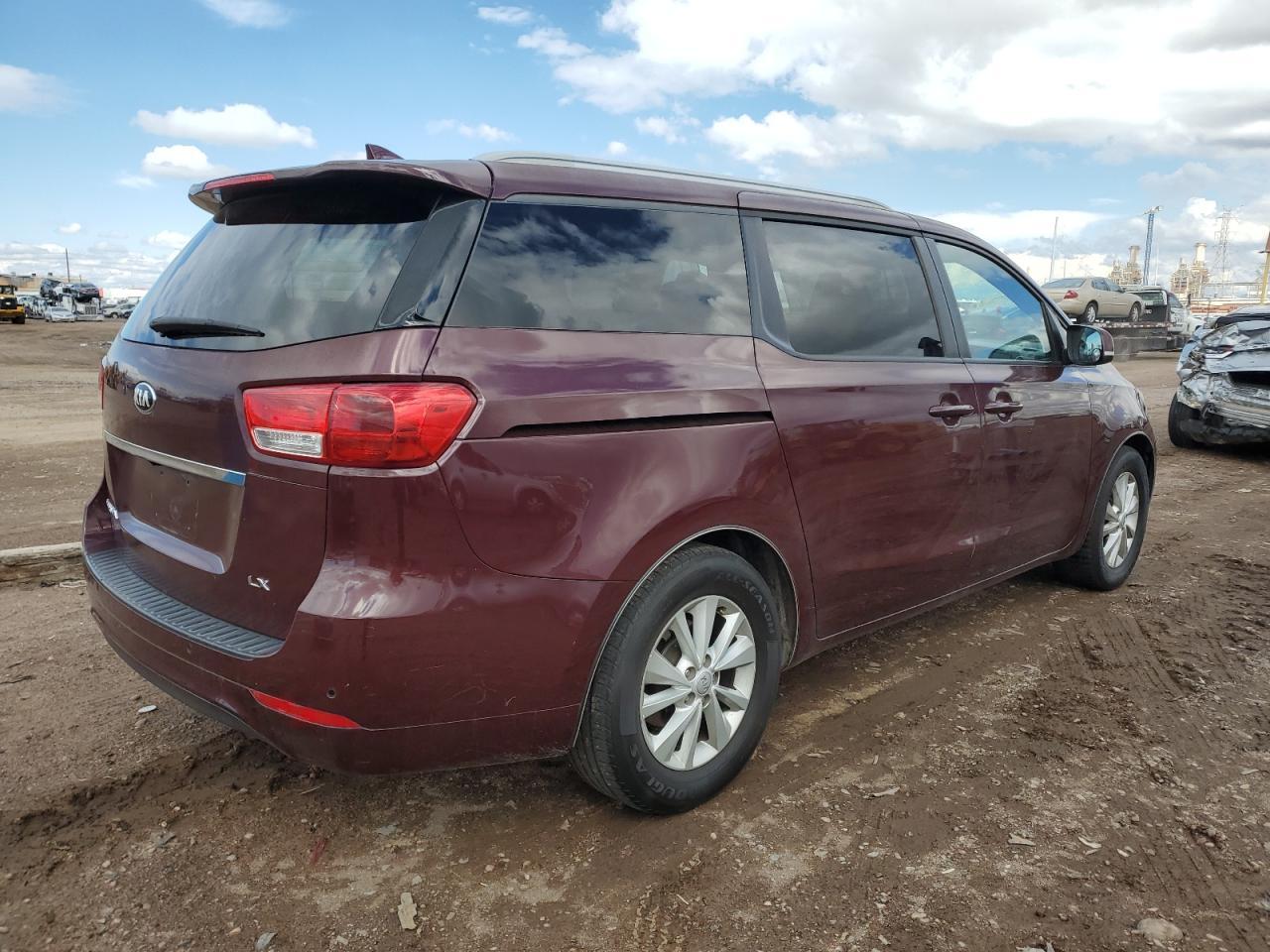 2016 KIA SEDONA LX - Image 3