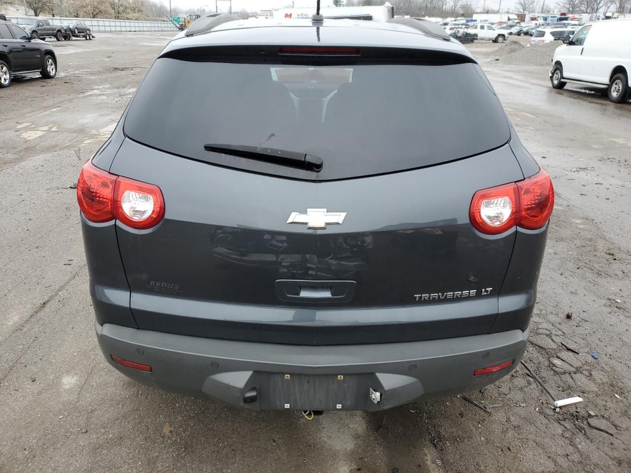 2012 CHEVROLET TRAVERSE L - Image 6