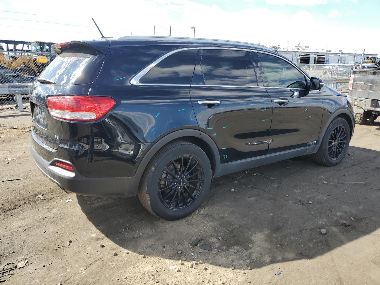 2016 KIA SORENTO LX - Image 3