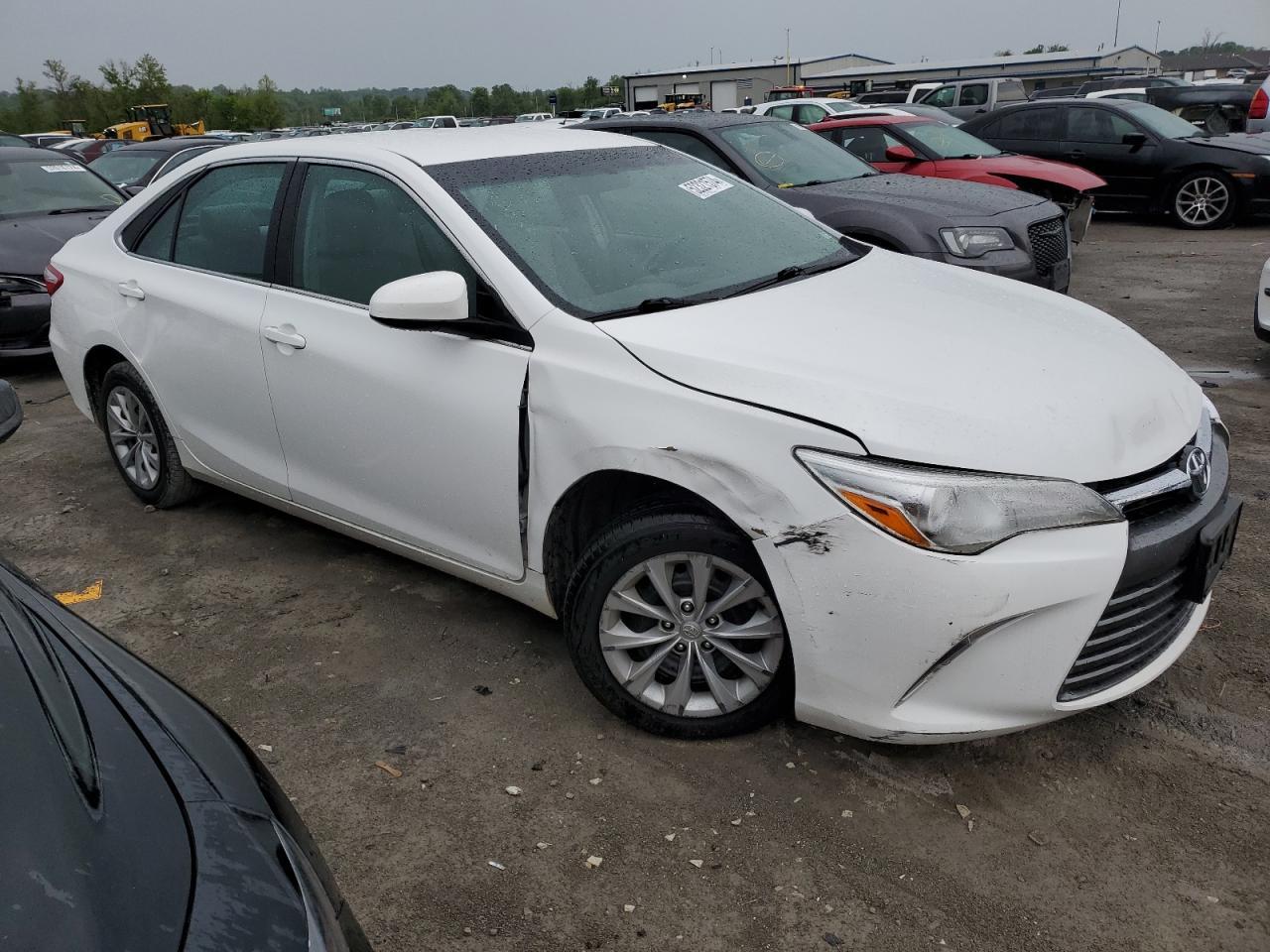 2017 TOYOTA CAMRY LE - Image 4