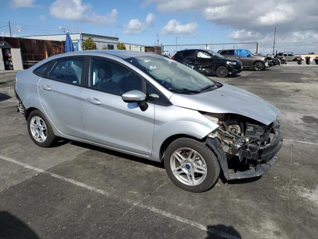 2019 Ford Fiesta Se - Image 4