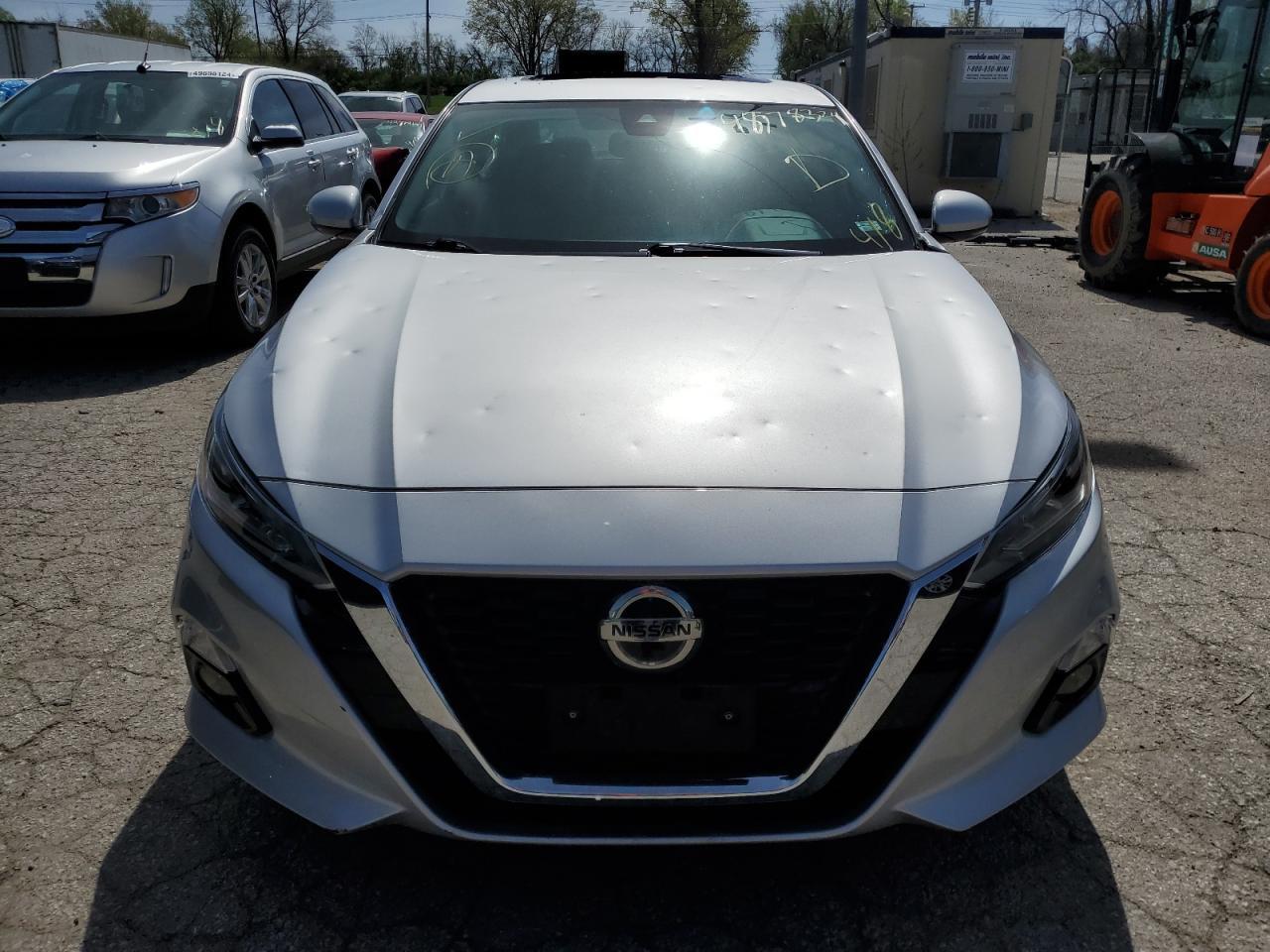 2020 NISSAN ALTIMA SV - Фото 5