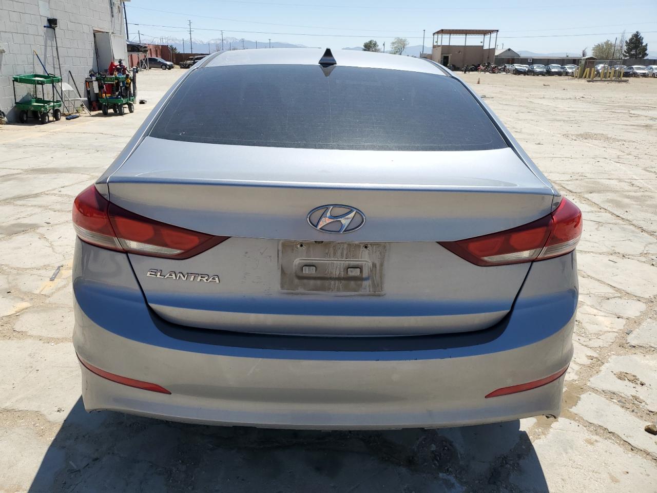 2017 HYUNDAI ELANTRA SE - Фото 6