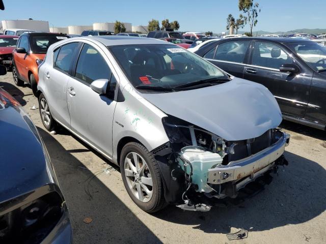 2016 Toyota Prius C - Фото 4