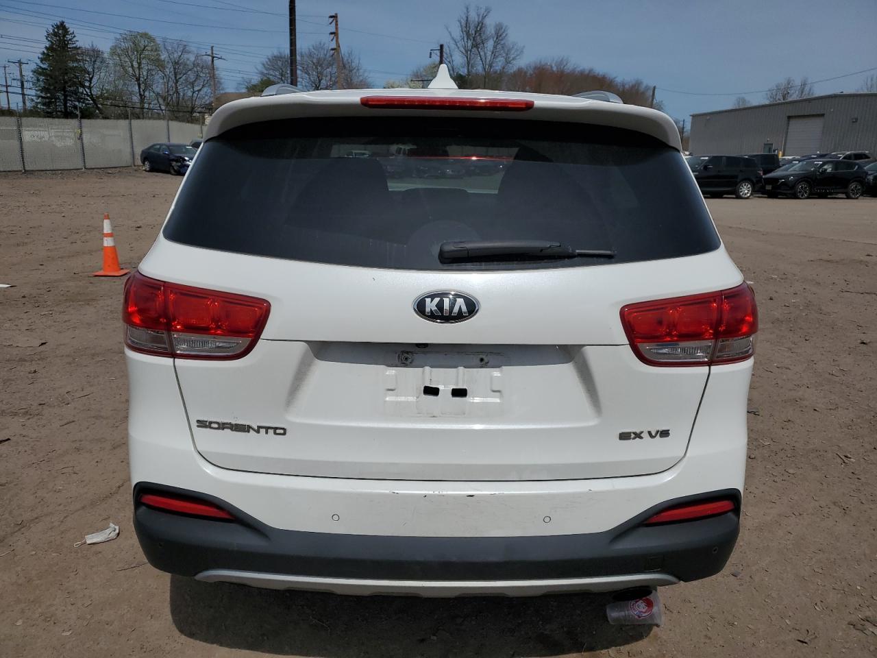 2016 KIA SORENTO EX - Image 6