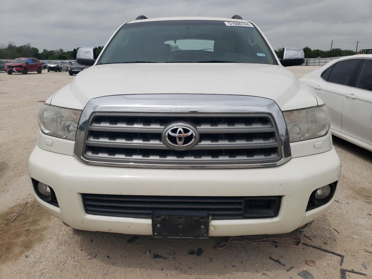 2016 TOYOTA SEQUOIA PL - Image 5