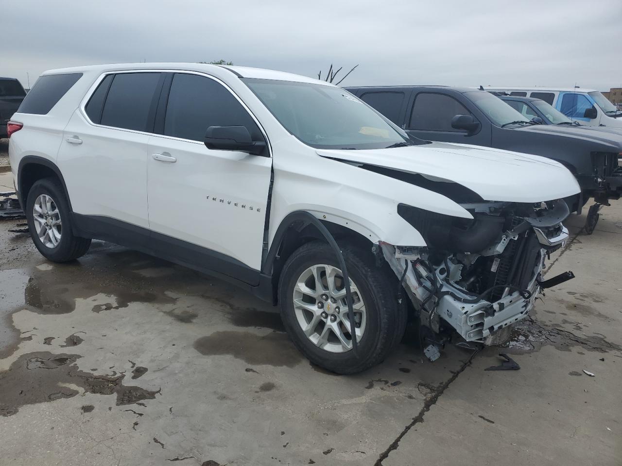2021 CHEVROLET TRAVERSE L - Фото 4