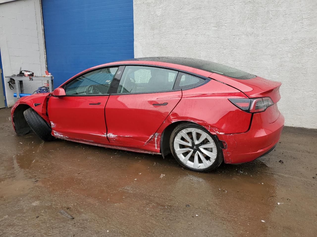 2022 TESLA MODEL 3 - Фото 2