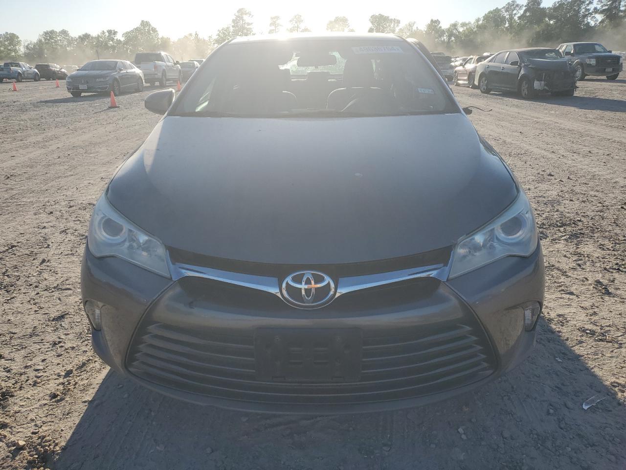 2015 TOYOTA CAMRY LE - Фото 5