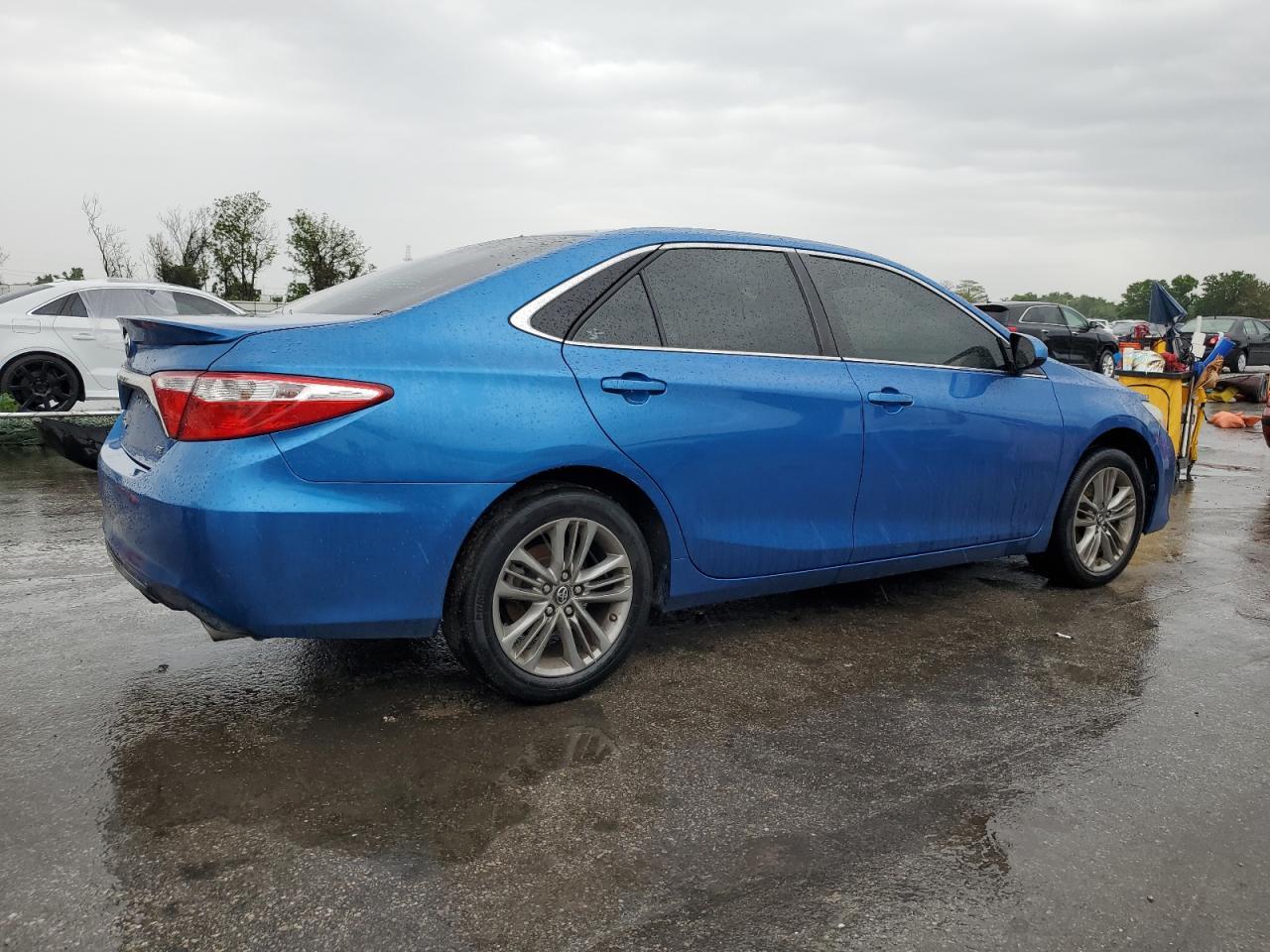 2017 TOYOTA CAMRY LE - Фото 3