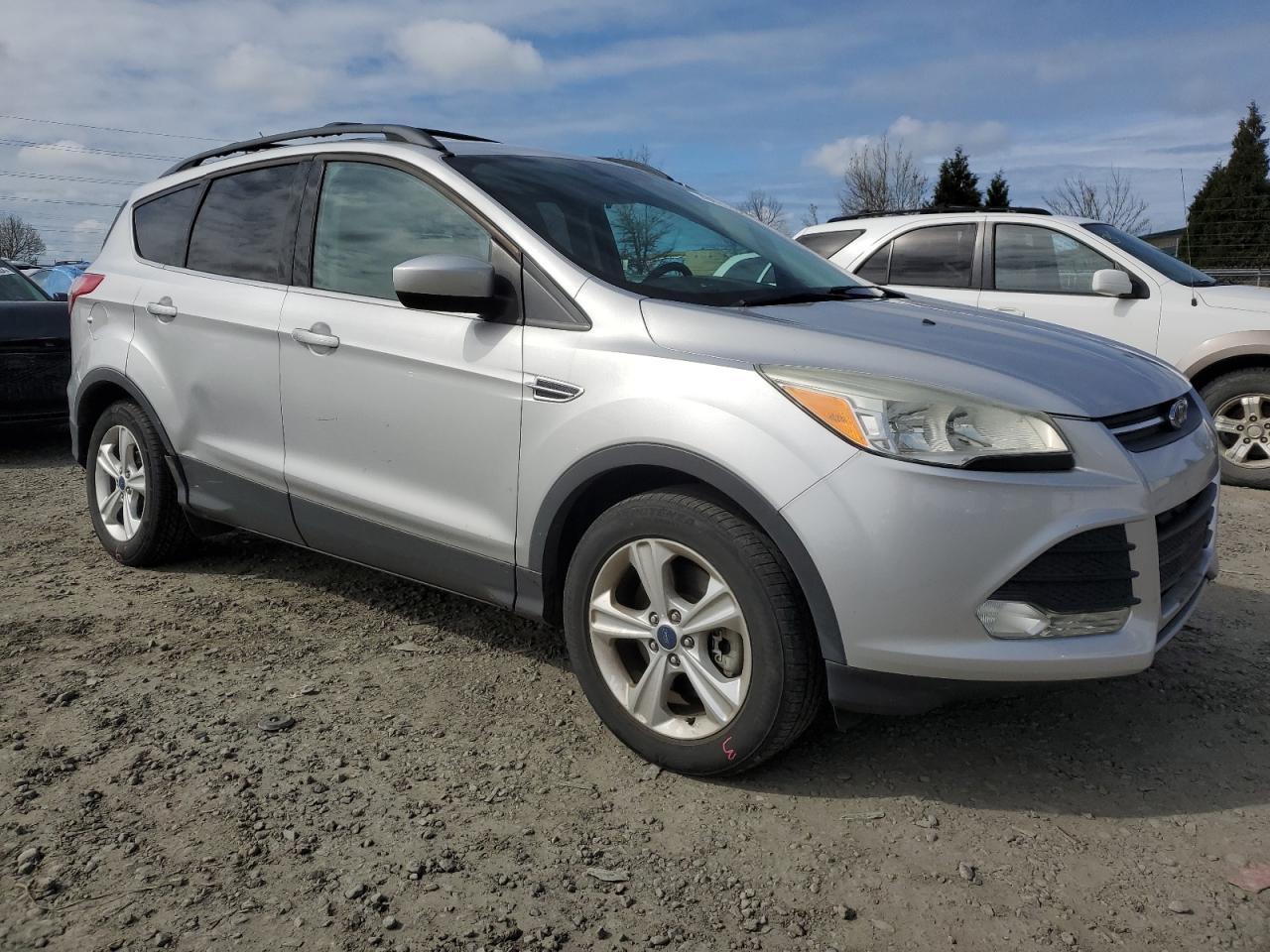 2014 FORD ESCAPE SE - Image 4