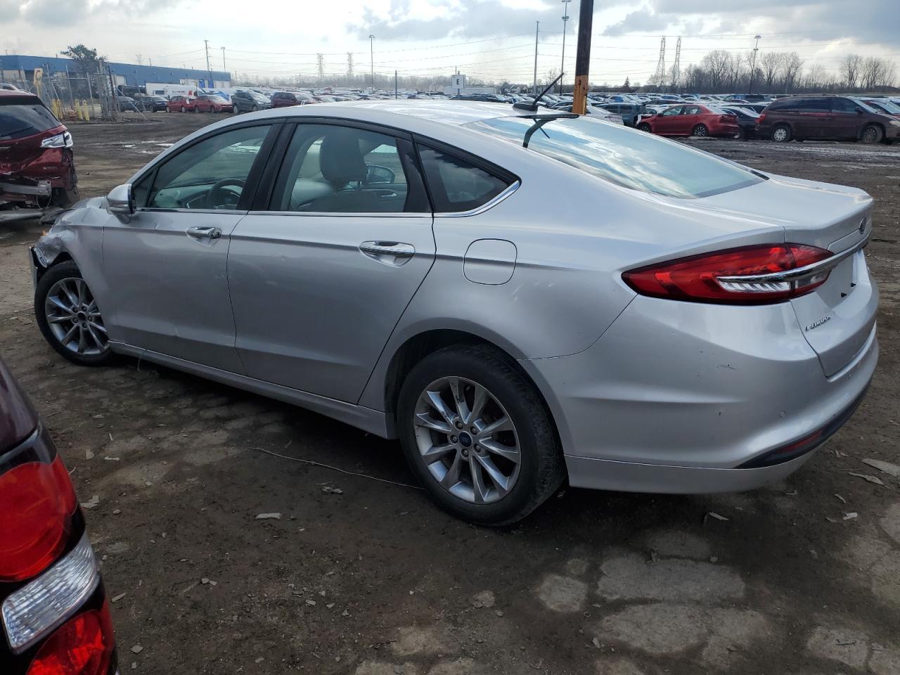 2017 FORD FUSION SE - Фото 2
