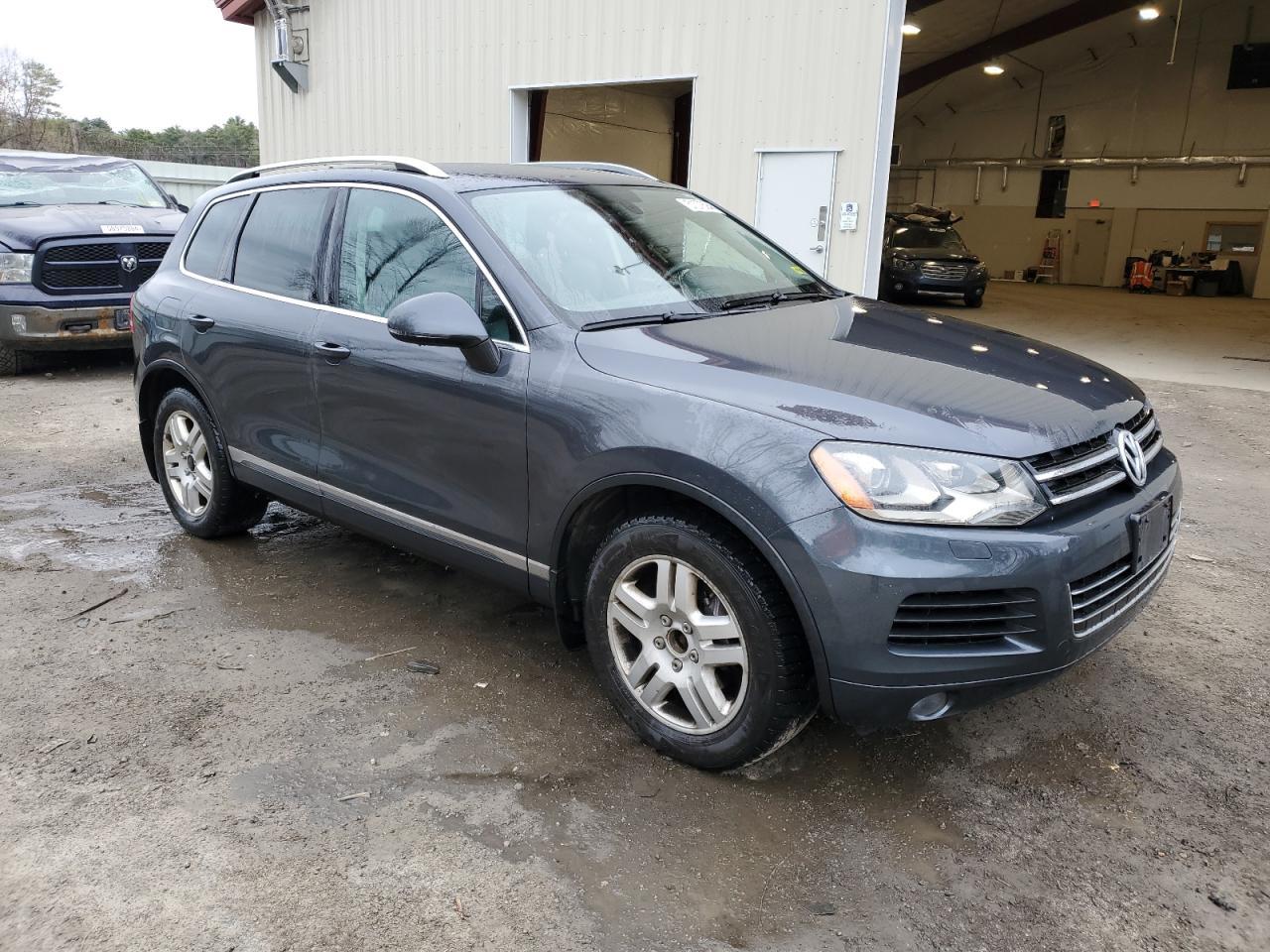 2014 VOLKSWAGEN TOUAREG V6 - Фото 4