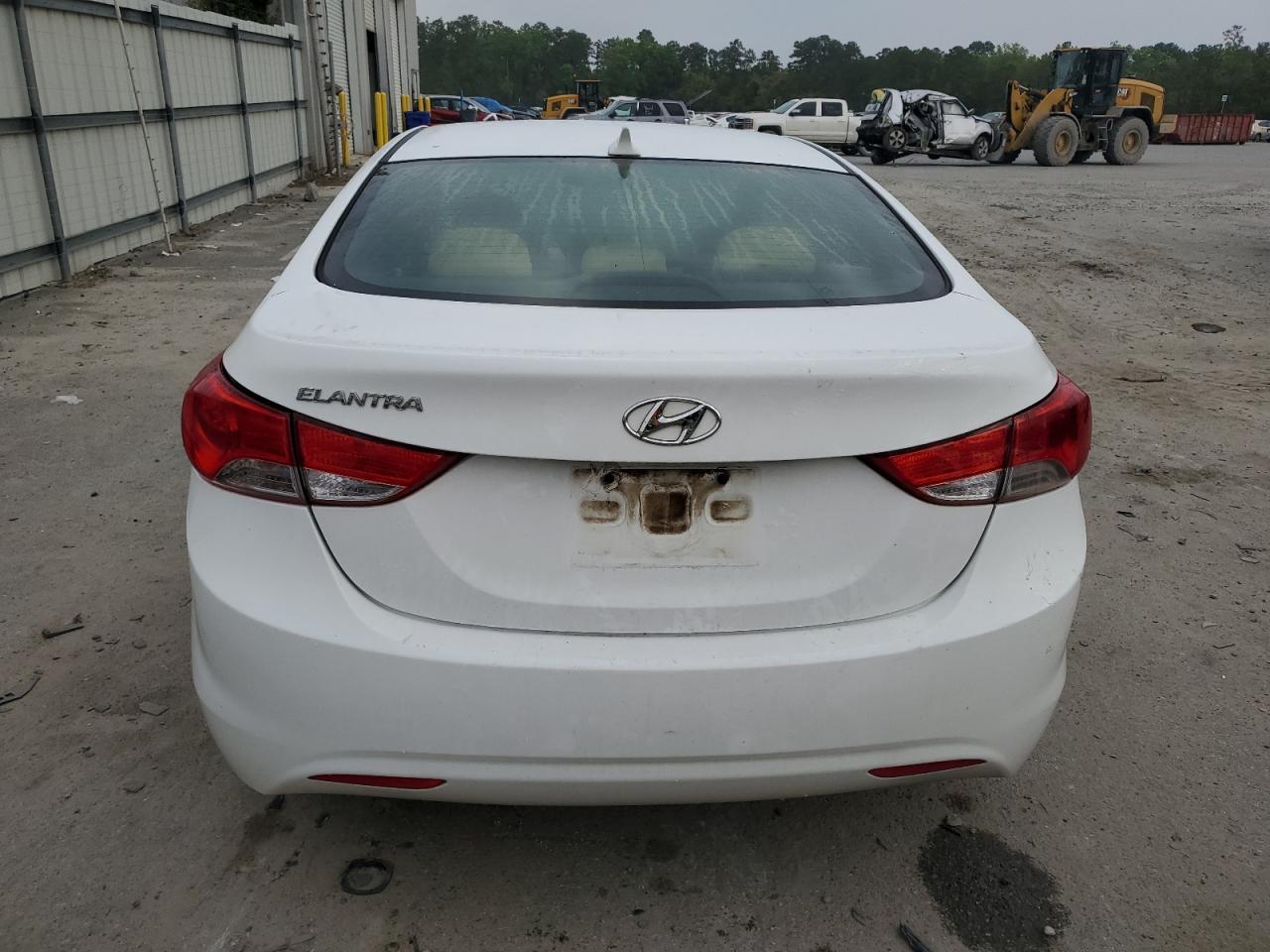 2013 HYUNDAI ELANTRA GL - Фото 6
