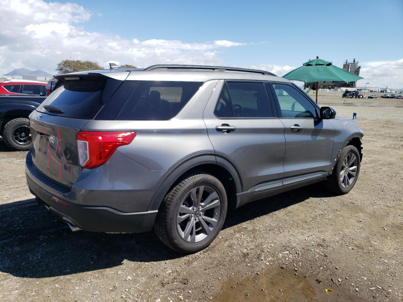 2023 FORD EXPLORER X - Image 3