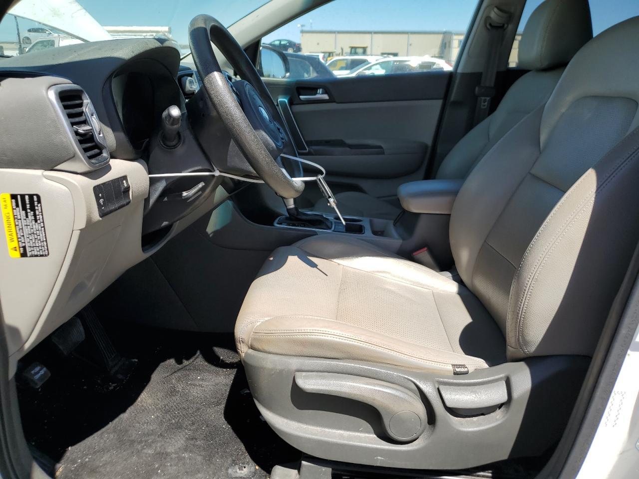 2017 KIA SPORTAGE L - Image 7