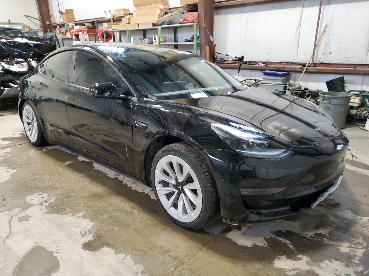 2023 TESLA MODEL 3 - Фото 4