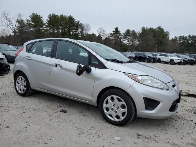 2013 Ford Fiesta Se - Image 4