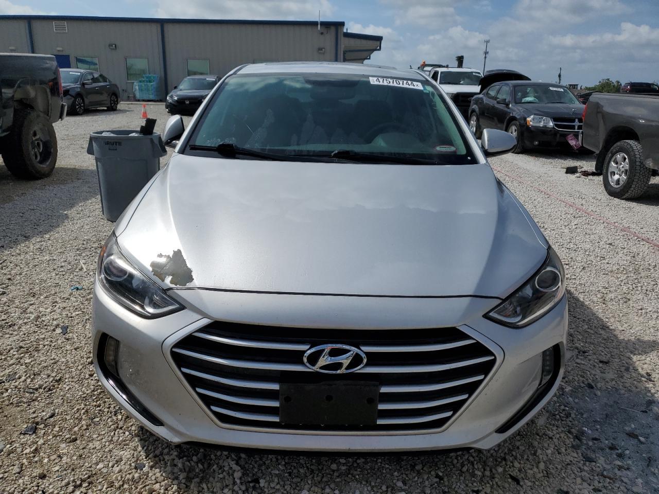 2017 HYUNDAI ELANTRA SE - Фото 5
