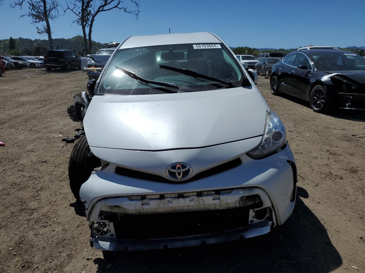 2017 TOYOTA PRIUS V - Фото 5