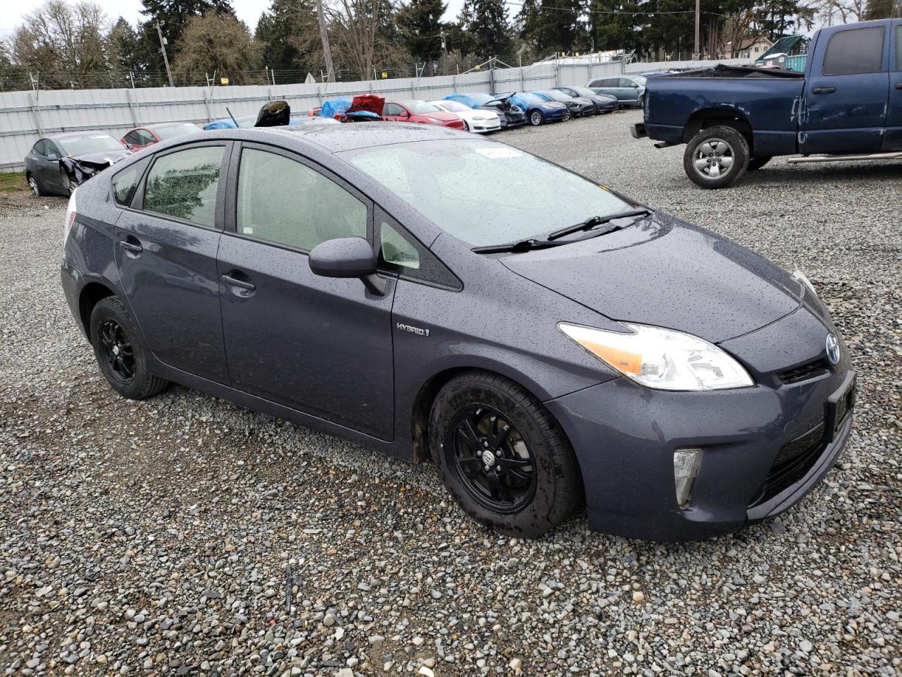 2015 TOYOTA PRIUS - Фото 4