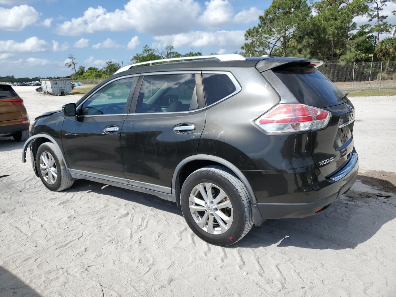 2016 NISSAN ROGUE S - Image 2