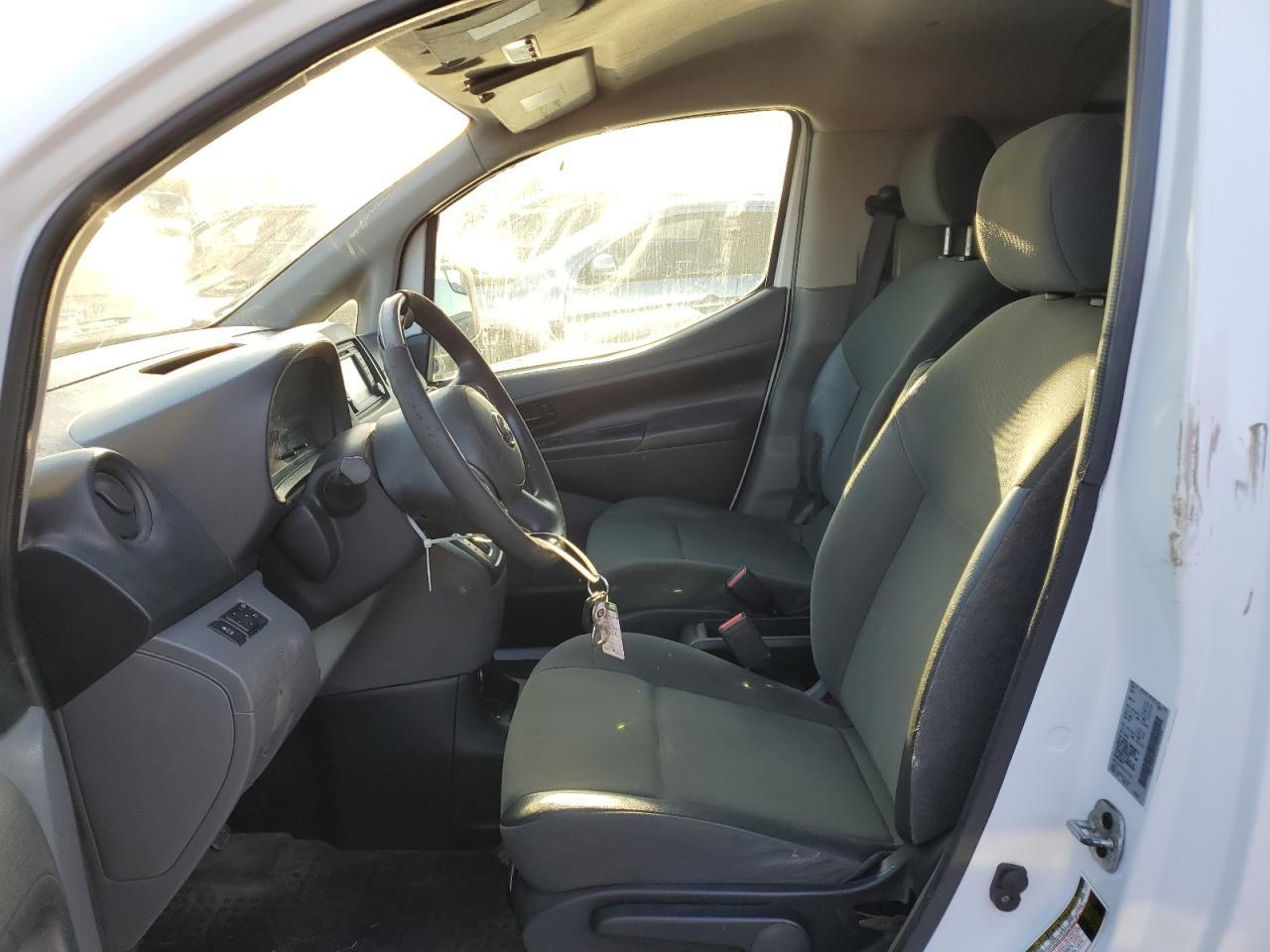 2015 NISSAN NV200 2.5S - Фото 7
