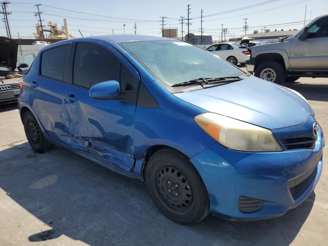 2012 TOYOTA YARIS - Фото 4