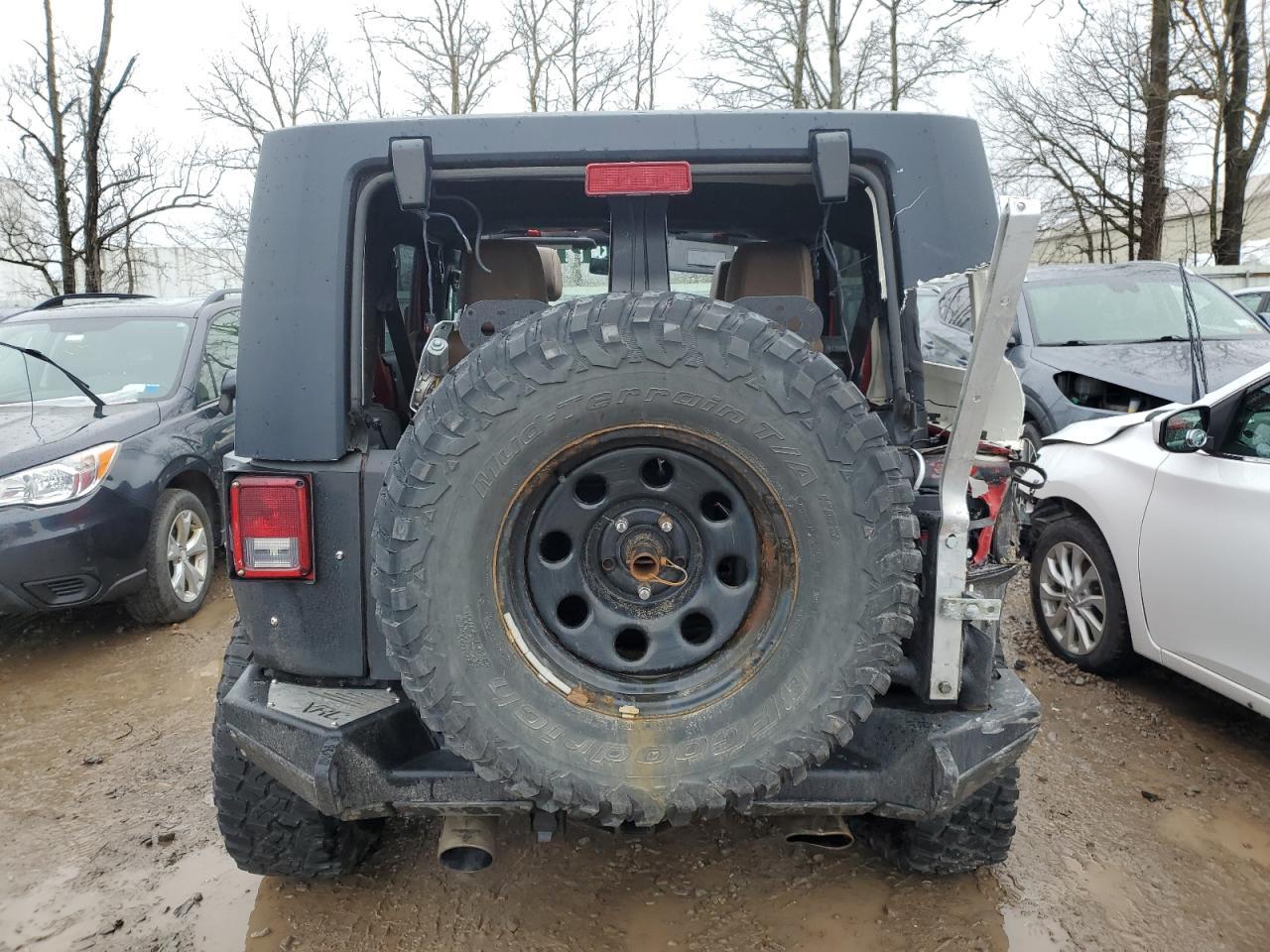 2014 JEEP WRANGLER U - Image 6