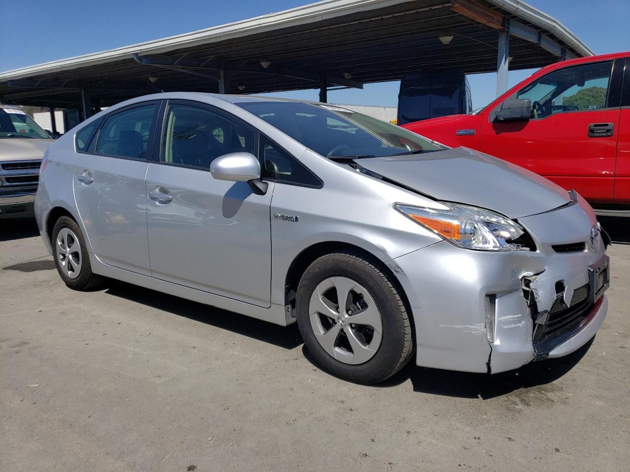2015 TOYOTA PRIUS - Фото 4