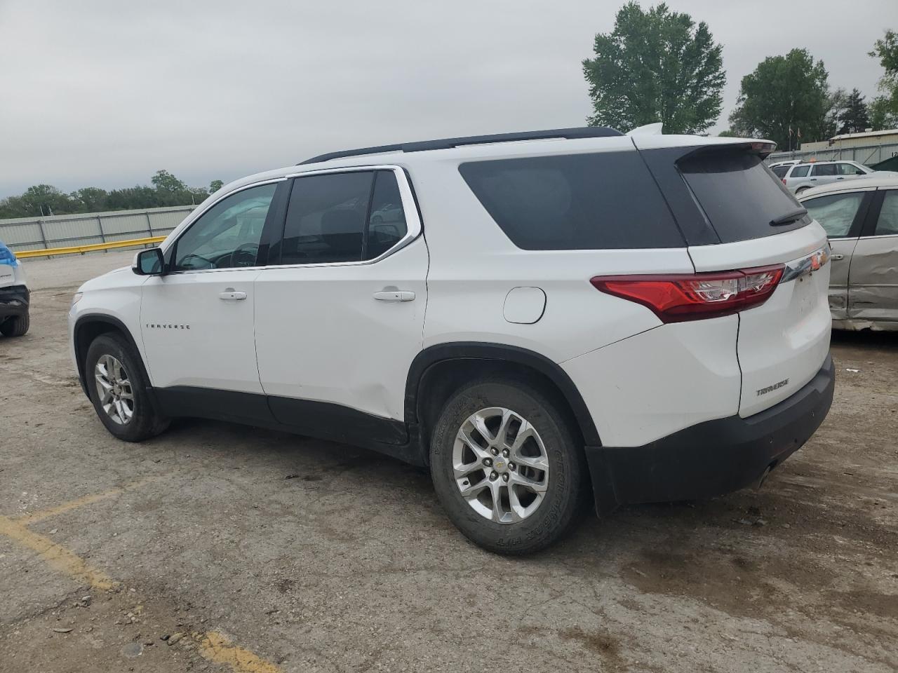 2020 CHEVROLET TRAVERSE L - Image 2