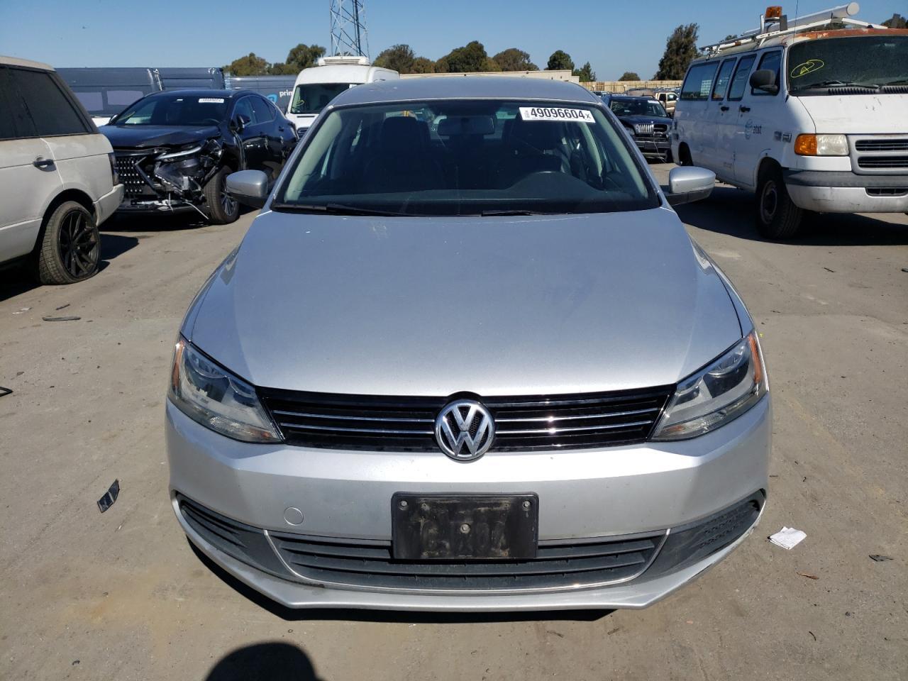2014 VOLKSWAGEN JETTA SE - Фото 5
