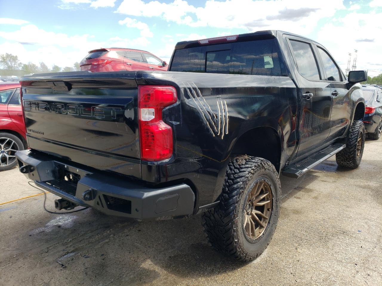 2019 CHEVROLET SILVERADO - Фото 3