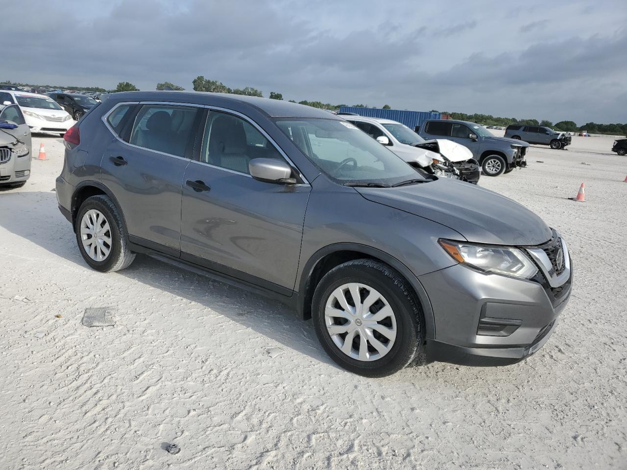 2018 NISSAN ROGUE S - Фото 4