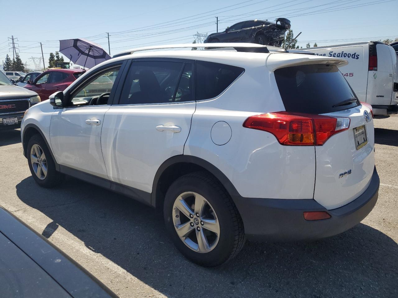 2015 TOYOTA RAV4 XLE - Фото 2