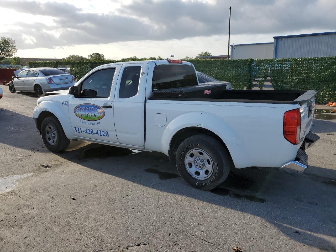 2016 NISSAN FRONTIER S - Фото 2