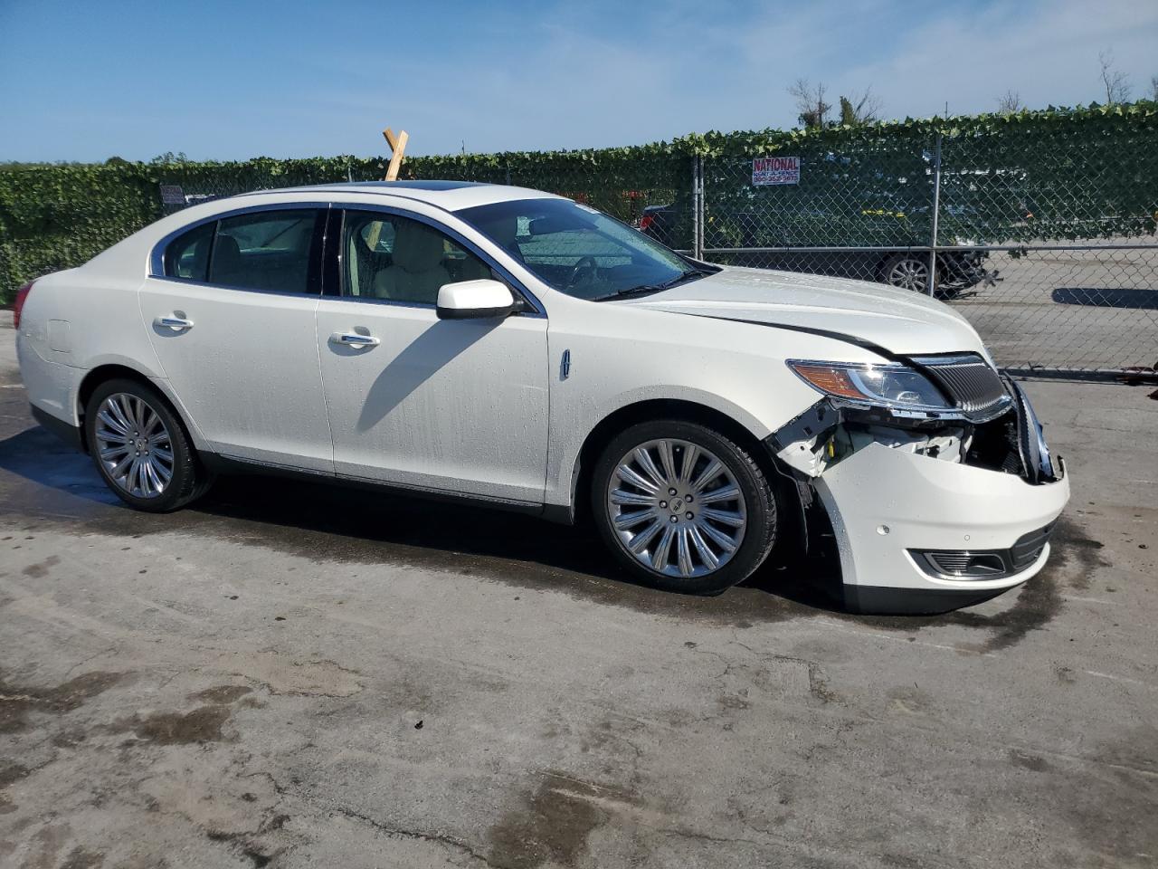 2013 LINCOLN MKS - Image 4