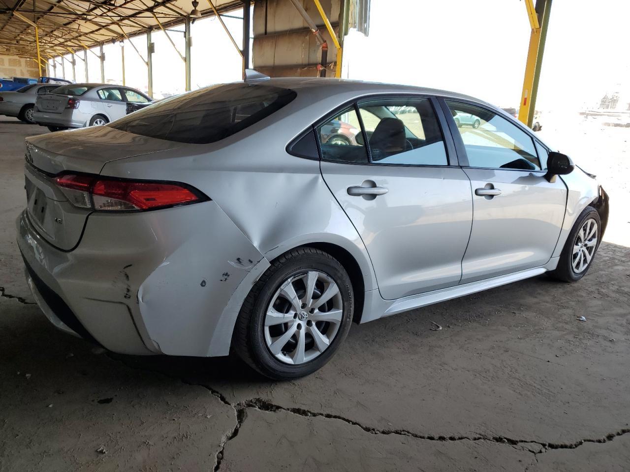 2021 TOYOTA COROLLA LE - Фото 3