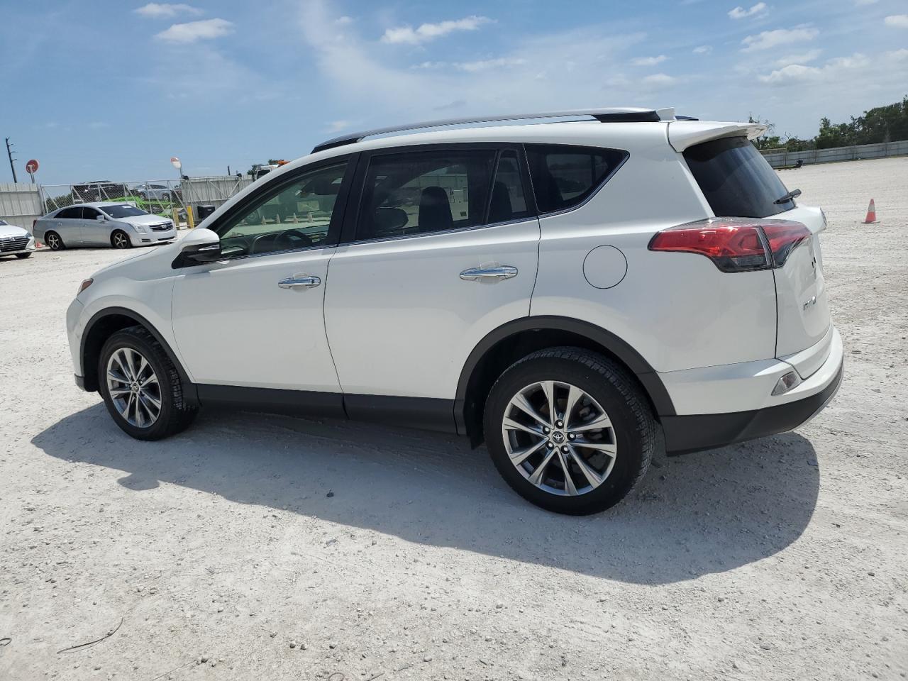 2018 TOYOTA RAV4 LIMIT - Image 2