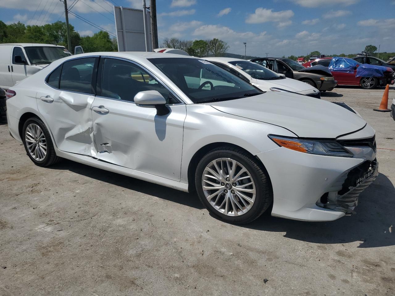 2018 TOYOTA CAMRY L - Image 4