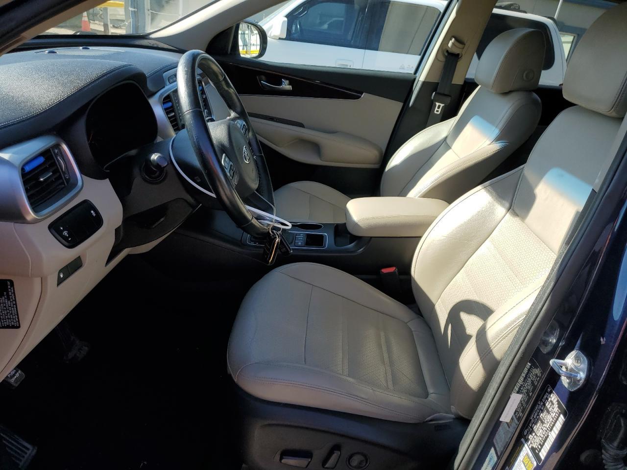 2017 KIA SORENTO LX - Фото 7