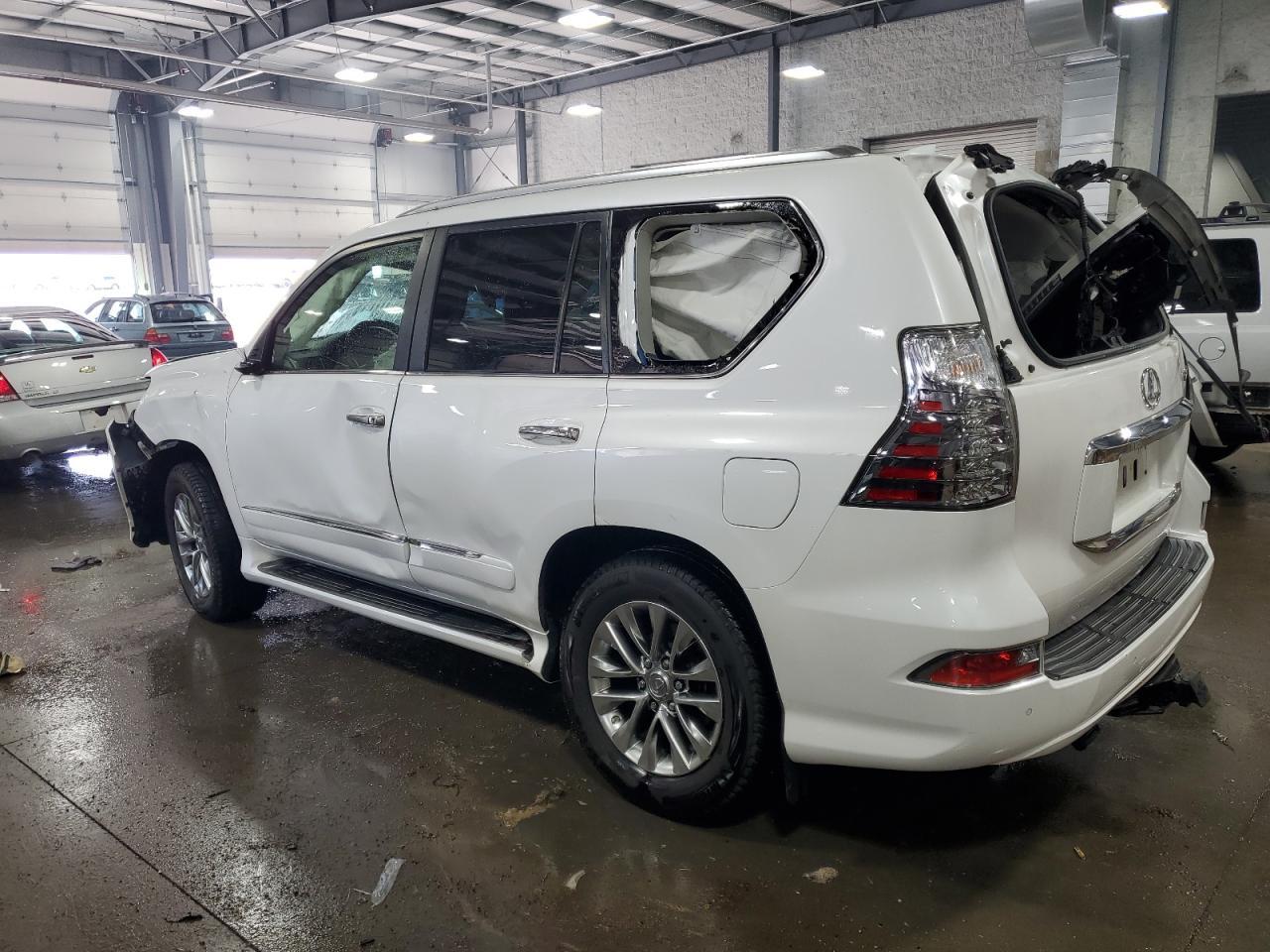 2017 LEXUS GX 460 PRE - Фото 2