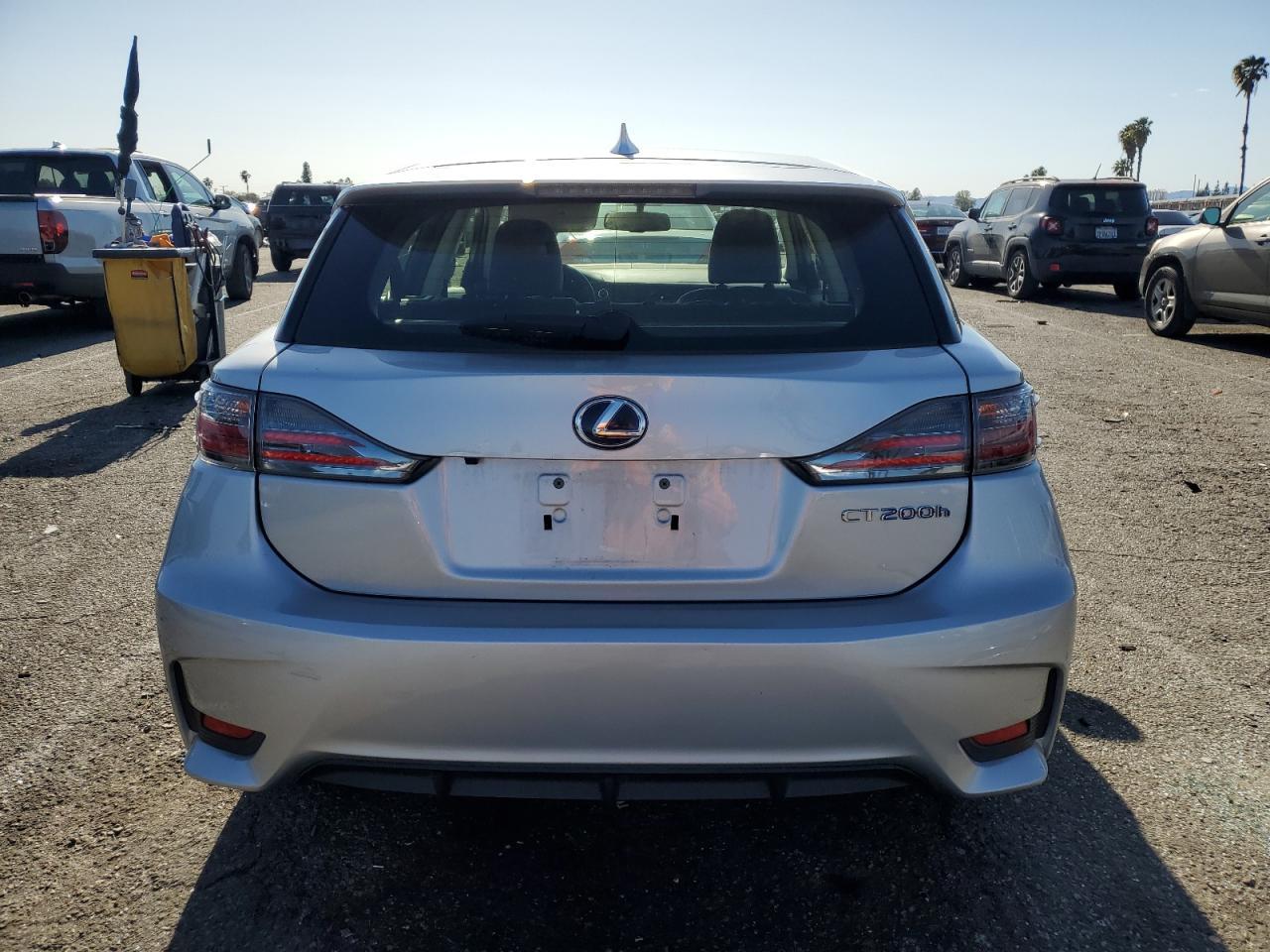 2016 LEXUS CT 200 - Image 6