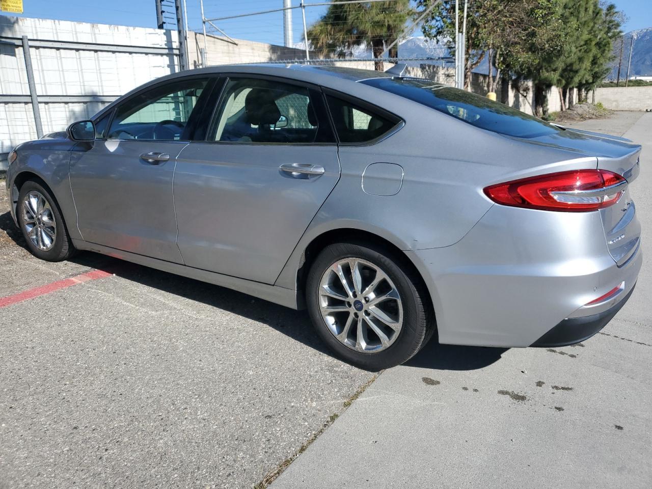 2020 FORD FUSION SE - Фото 2