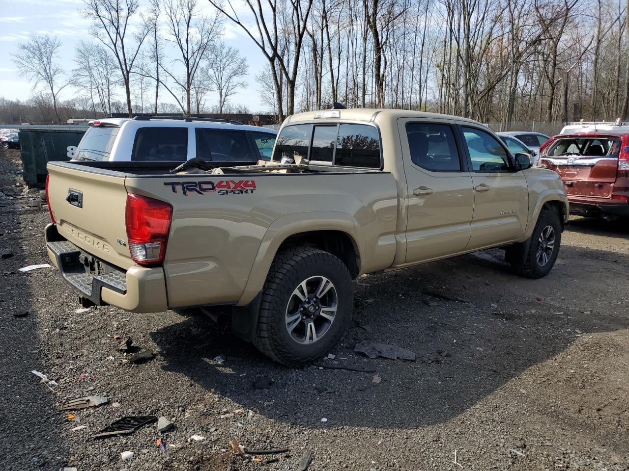 2016 TOYOTA TACOMA DOU - Фото 3