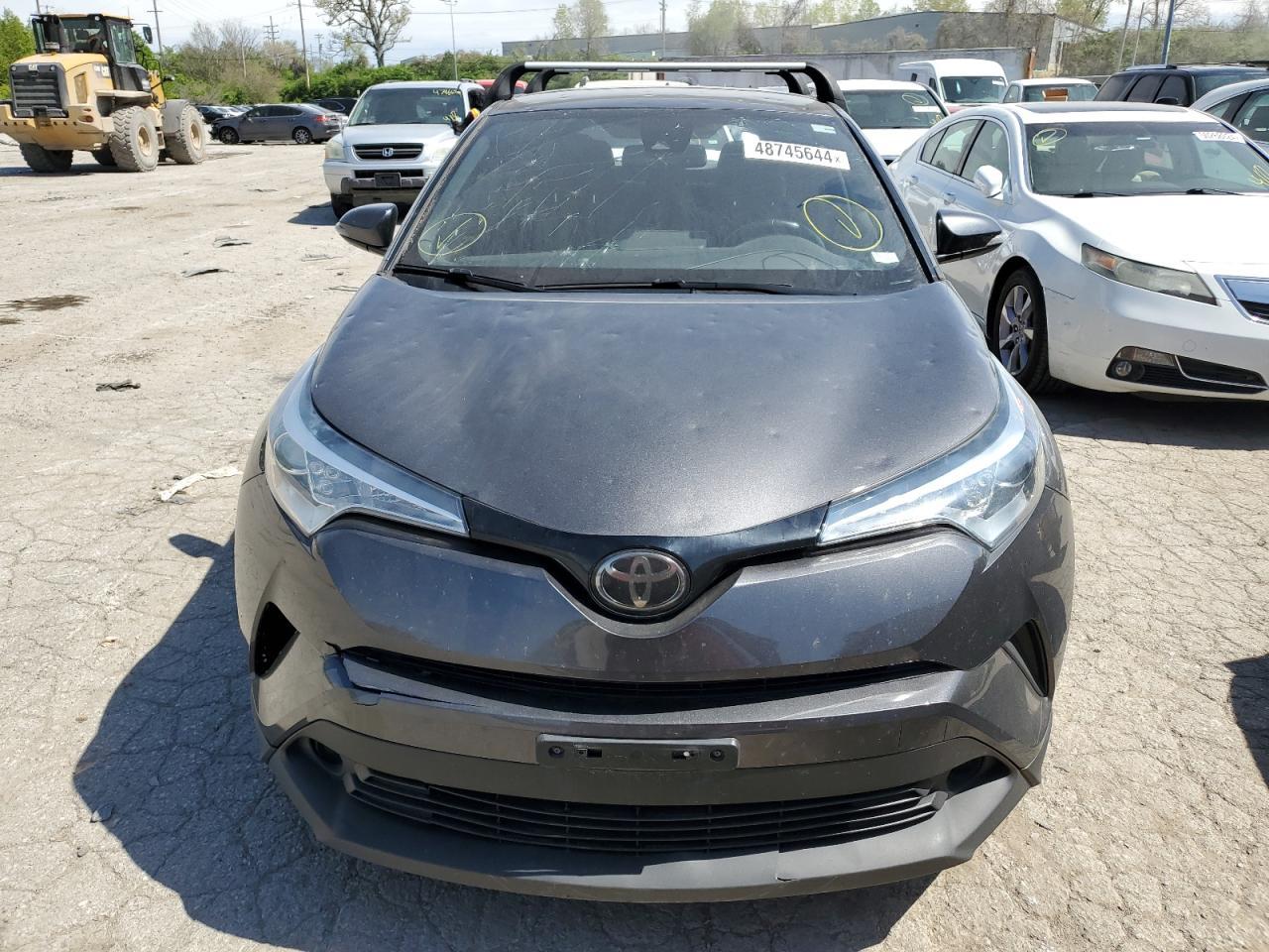 2018 TOYOTA C-HR XLE - Фото 5