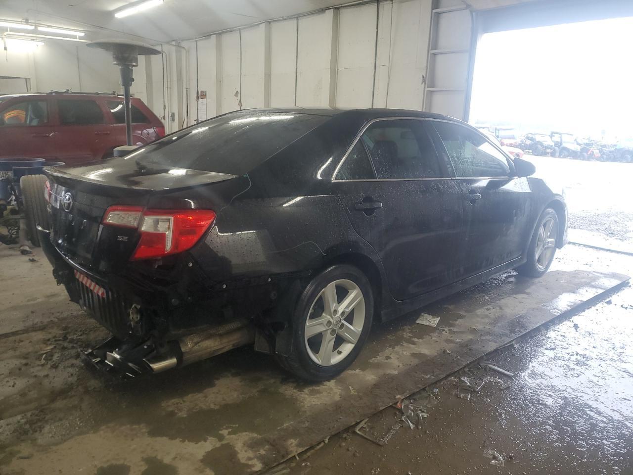 2014 TOYOTA CAMRY L - Фото 3