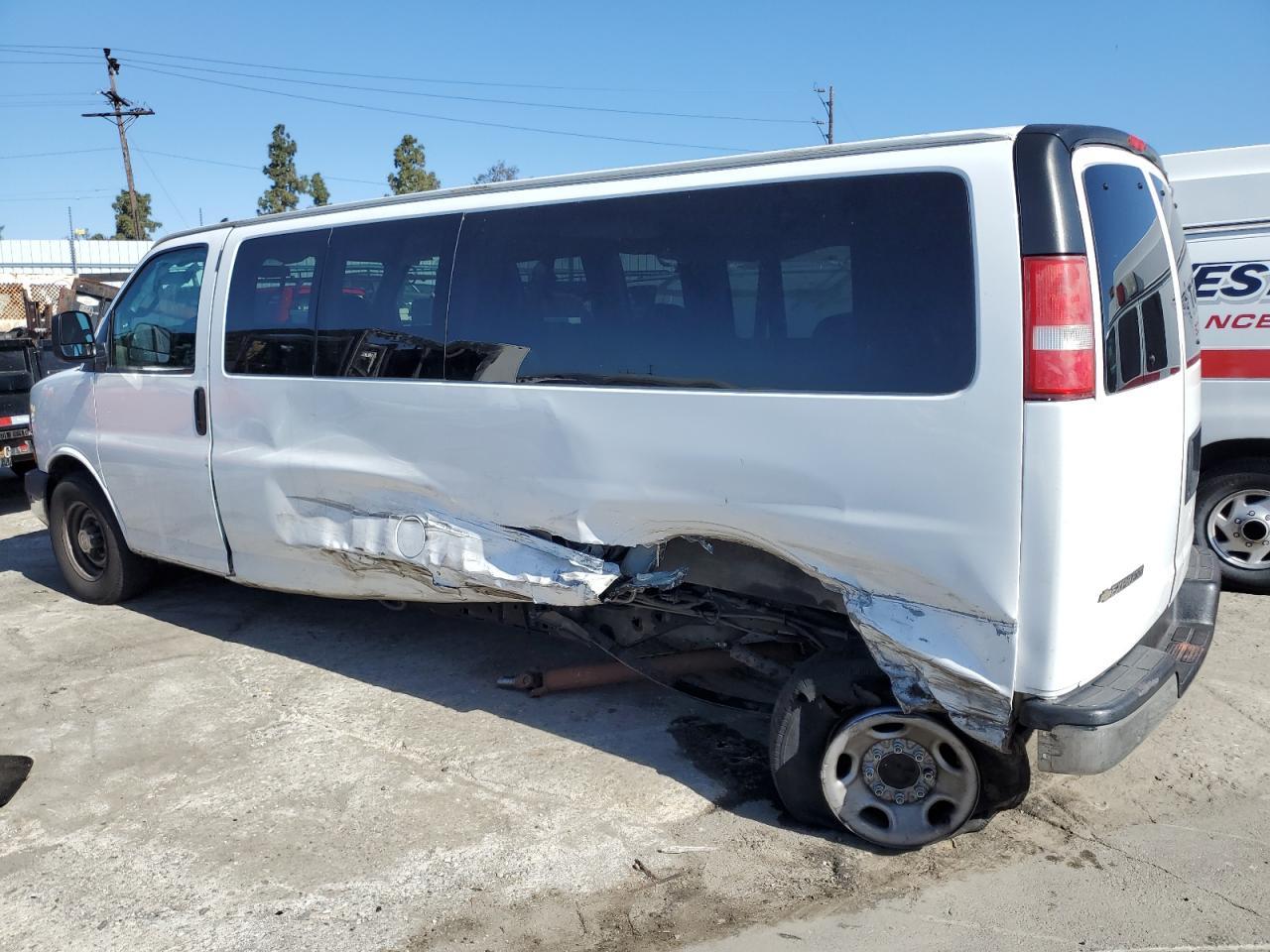2017 CHEVROLET EXPRESS G3 - Фото 2